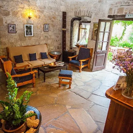 Vasilias Nikoklis Inn Nikoklia