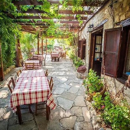 Vasilias Nikoklis Inn Nikoklia