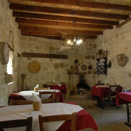 Vasilias Nikoklis 4*