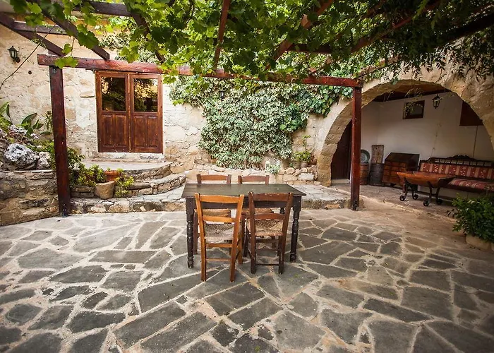 Vasilias Nikoklis 4*